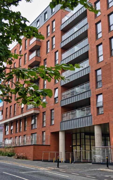 Adelphi Wharf Luxury Apartments Манчестер Экстерьер фото