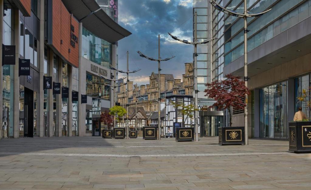 Adelphi Wharf Luxury Apartments Манчестер Экстерьер фото
